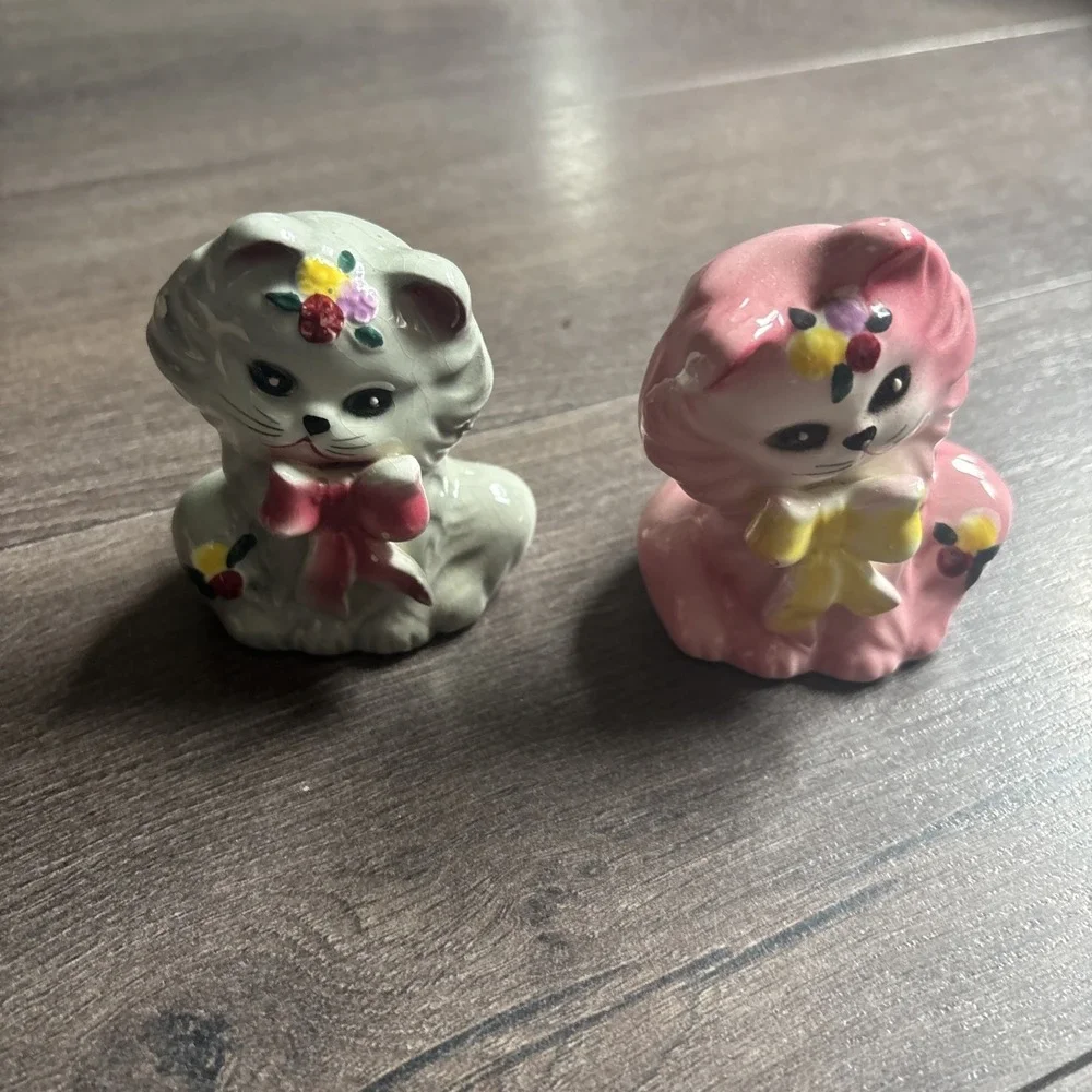 Vintage Stoneware CAT KITTENS Salt Pepper Shakers Set Cottage